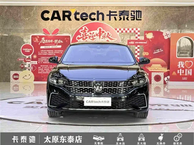 Volkswagen Passat — Фото автомобиля 2
