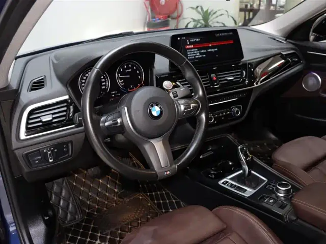 BMW 1 Series — Фото автомобиля 10