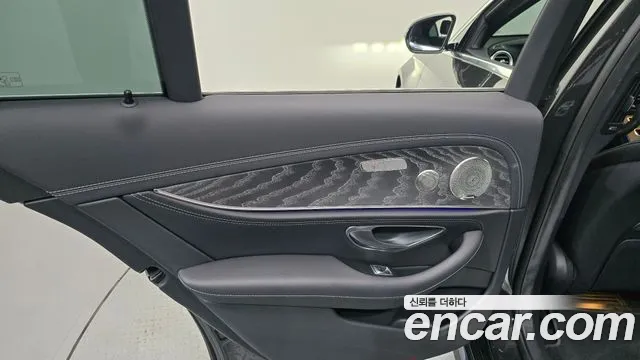 Mercedes-Benz E-Class W213 — Фото автомобиля 14