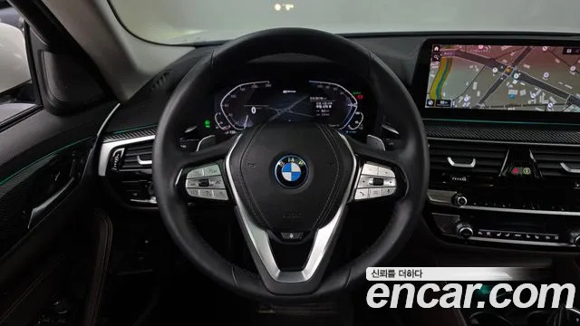 BMW 5 Series G30 — Фото автомобиля 19