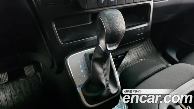 Hyundai Staria Staria Tourer 11 мест — Фото автомобиля 9