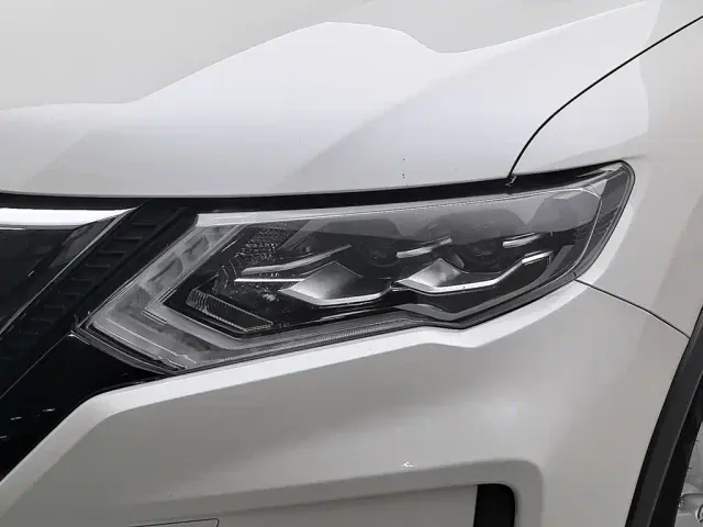 Nissan X-Trail — Фото автомобиля 7