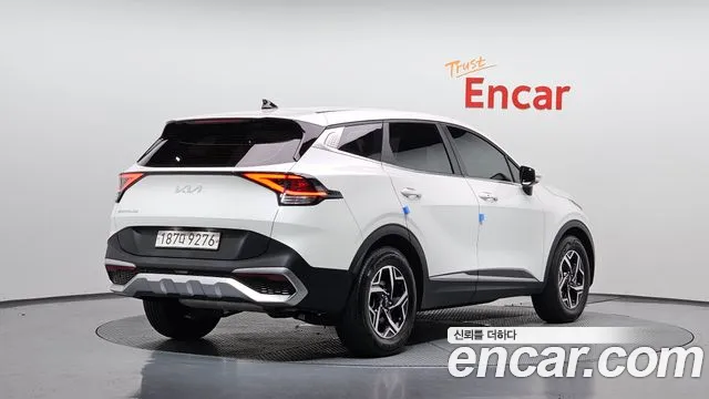 Kia Sportage Sportage 5-е поколение Бензин 1.6 турбо 2WD — Фото автомобиля 2