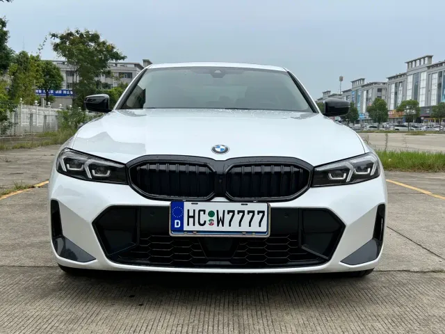 Фотография автомобиля — BMW 3 Series