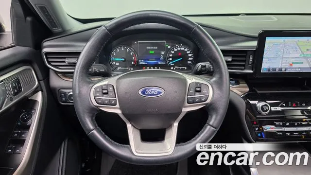 Ford Explorer — Фото автомобиля 13