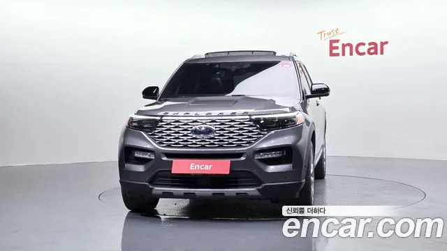 Ford Explorer Explorer 6 поколение 3.0 Platinum 4WD — Фото автомобиля 3