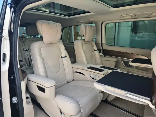 Mercedes-Benz V-Class — Фото автомобиля 13
