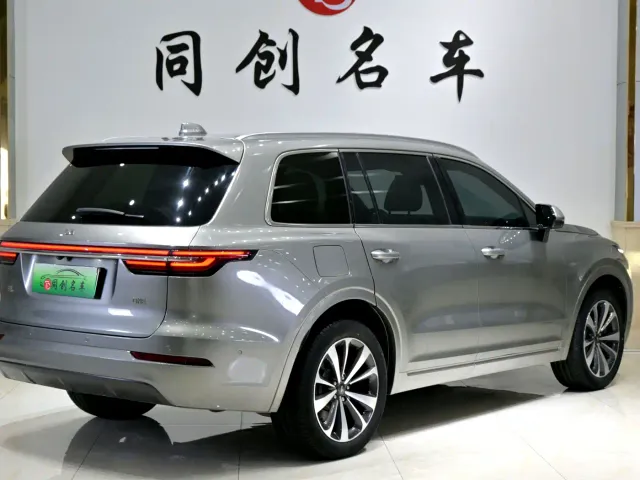 Li Auto ONE — Фото автомобиля 6