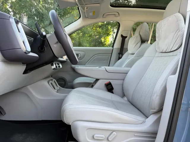 Leapmotor B10 — Фото автомобиля 10