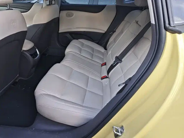 IM Motors L6 — Фото автомобиля 16