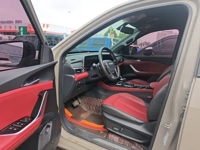 Maxus T90 — Фото автомобиля 15