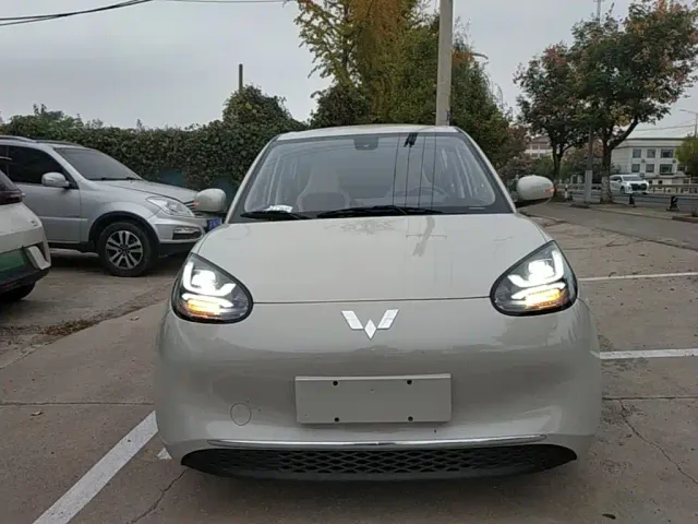 Wuling Bingo — Фото автомобиля 2