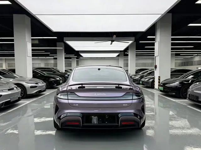 Xiaomi SU7 — Фото автомобиля 13