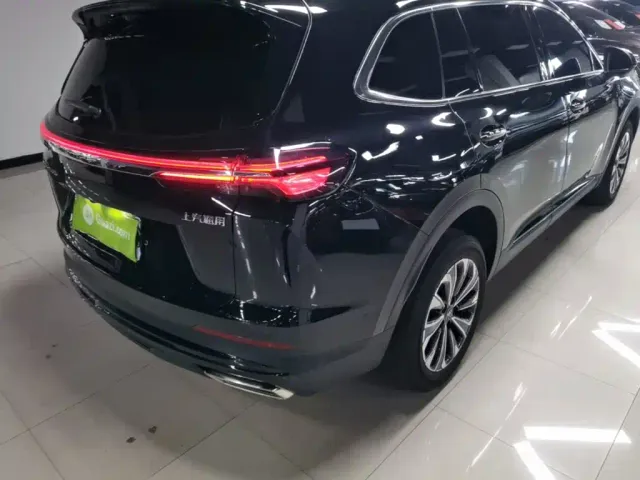 Buick Envision Plus — Фото автомобиля 7
