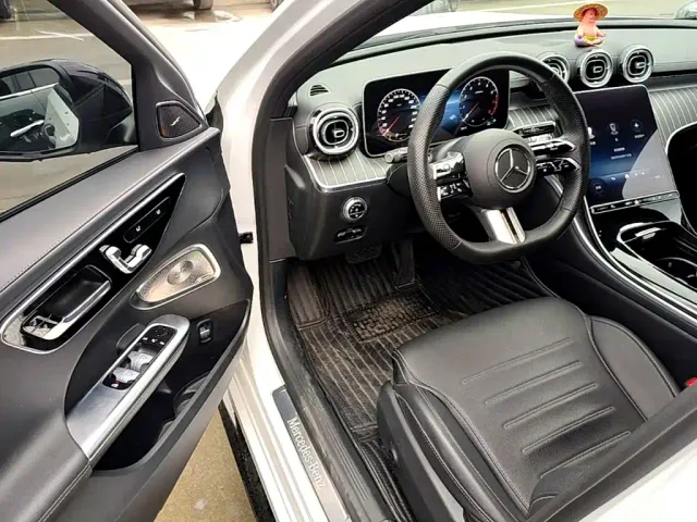 Mercedes-Benz C-Class — Фото автомобиля 15