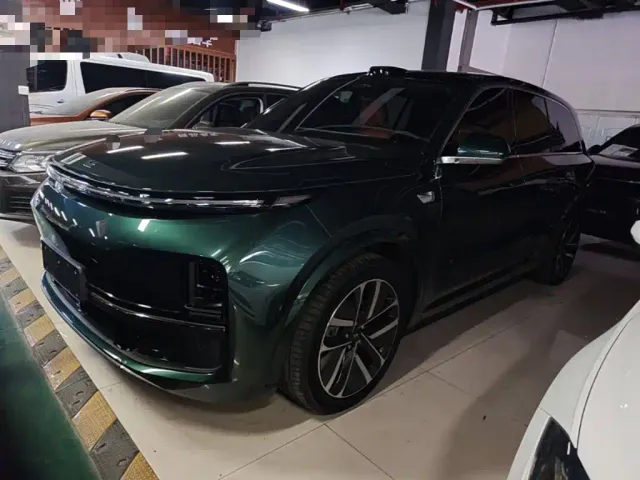 Фотография автомобиля — Li Auto L9