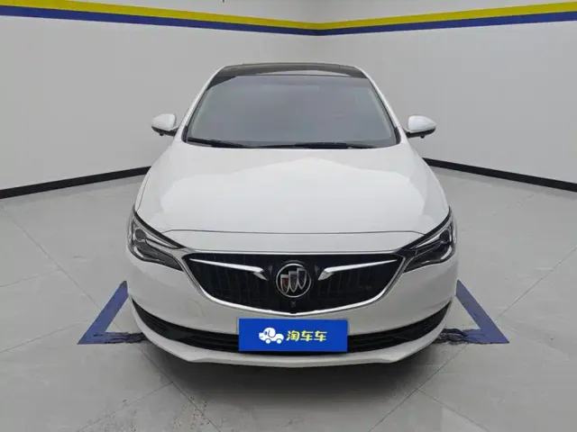 Buick Excelle — Фото автомобиля 2