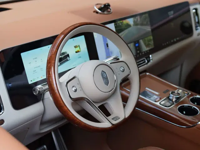 Maextro Zunjie V800 — Фото автомобиля 18