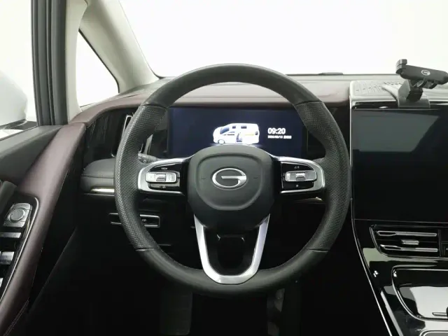 GAC Trumpchi M8 — Фото автомобиля 11