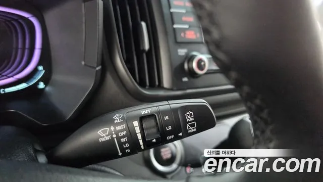 Kia RAY Новый Kia Ray Фургон — Фото автомобиля 30