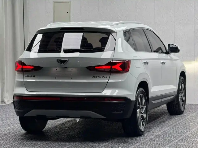 Jetta VS5 — Фото автомобиля 8