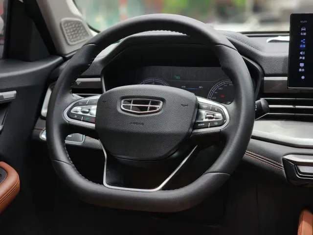 Geely Vision X6 — Фото автомобиля 14