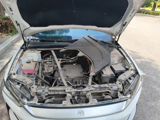 BYD Qin PLUS — Фото автомобиля 10