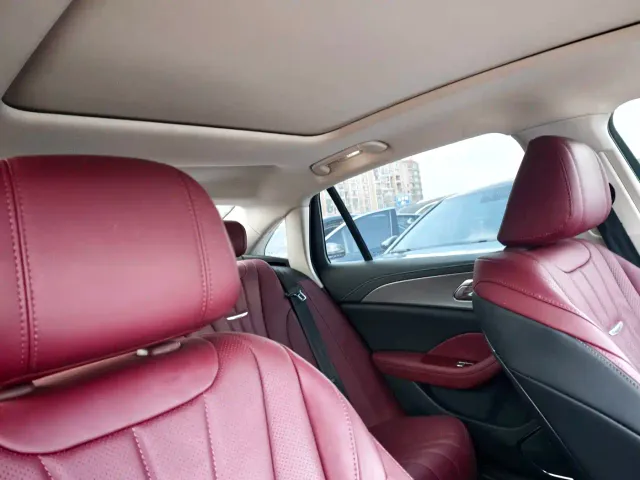 Hongqi H5 — Фото автомобиля 14