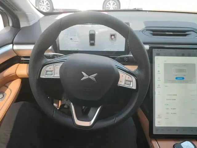 Xpeng P5 — Фото автомобиля 10