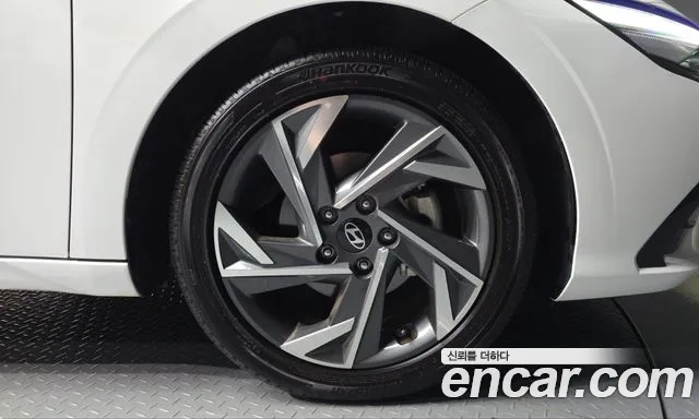 Hyundai Avante — Фото автомобиля 6