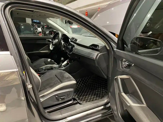 Audi Q3 — Фото автомобиля 9