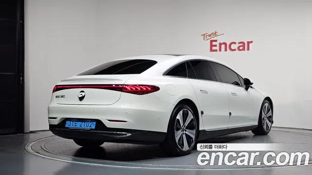 Mercedes-Benz EQS — Фото автомобиля 2
