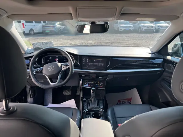 Volkswagen Passat — Фото автомобиля 9