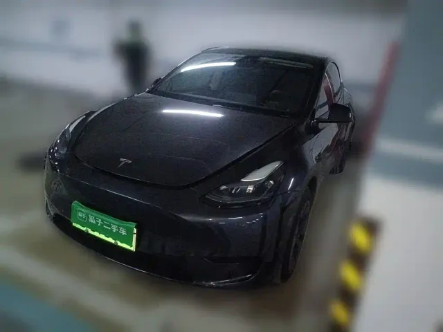 Фотография автомобиля — Tesla Model Y