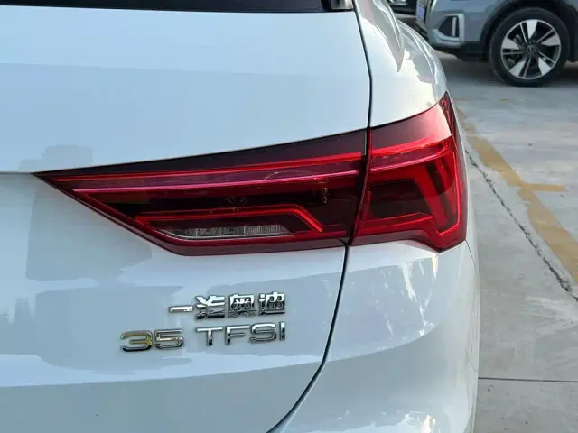 Audi Q3 — Фото автомобиля 6