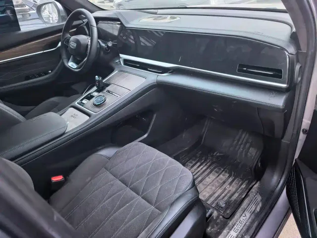 Geely Xingyue L — Фото автомобиля 6