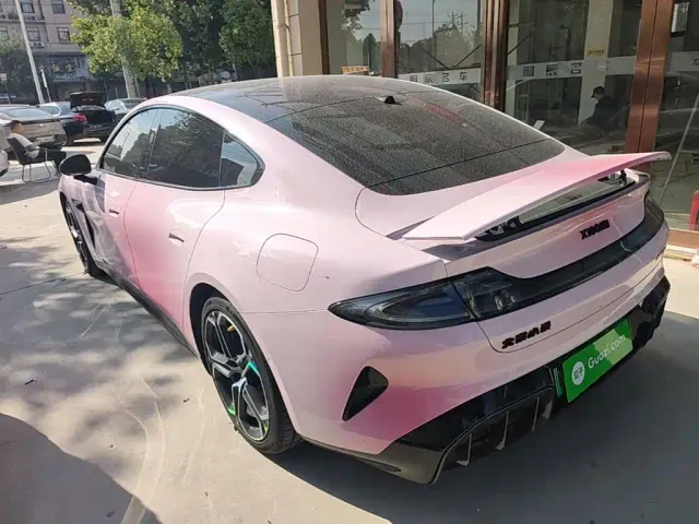 Xiaomi SU7 — Фото автомобиля 4