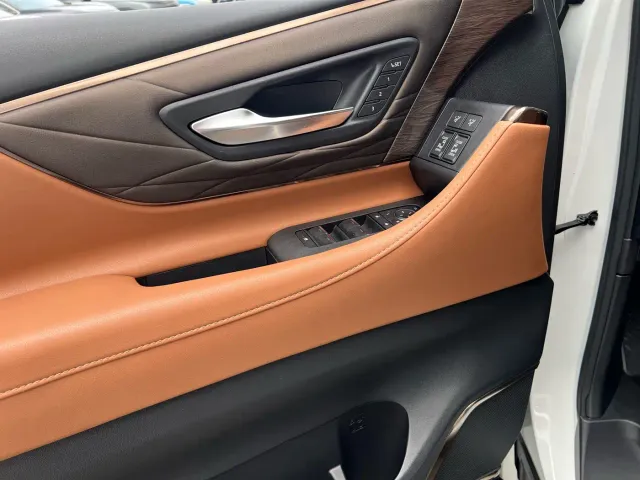 Toyota Vellfire — Фото автомобиля 5