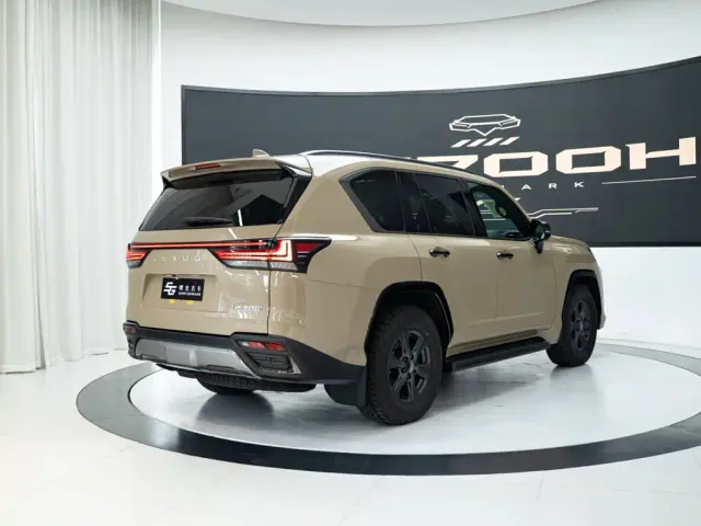 Lexus LX — Фото автомобиля 4