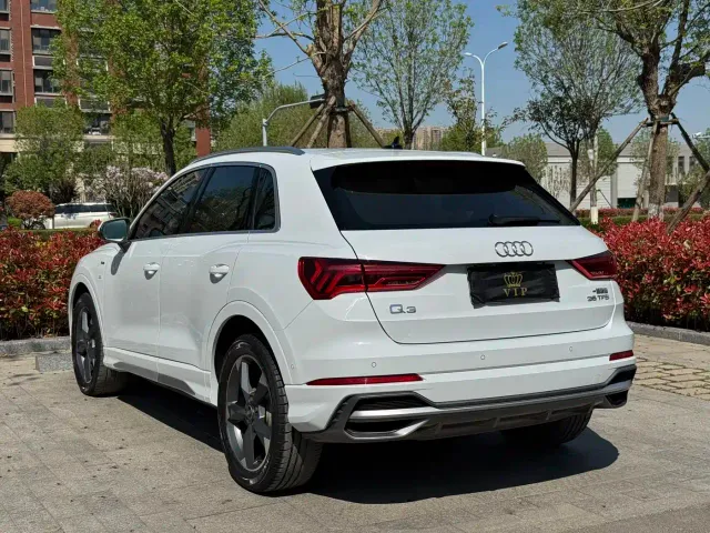 Audi Q3 — Фото автомобиля 5