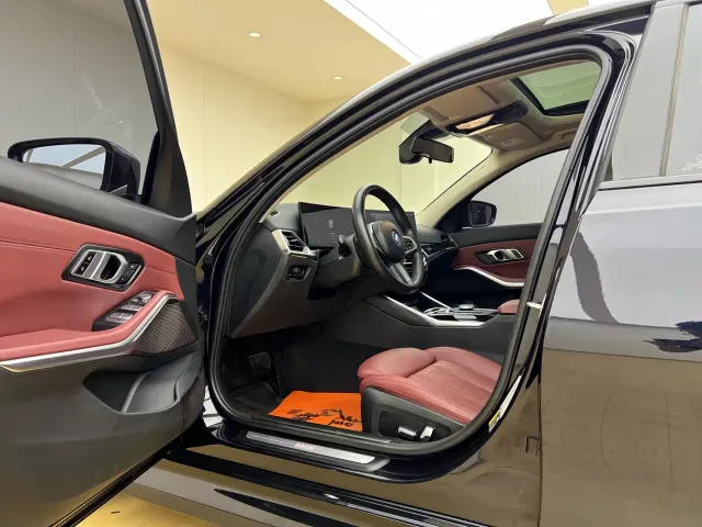 BMW i3 — Фото автомобиля 15