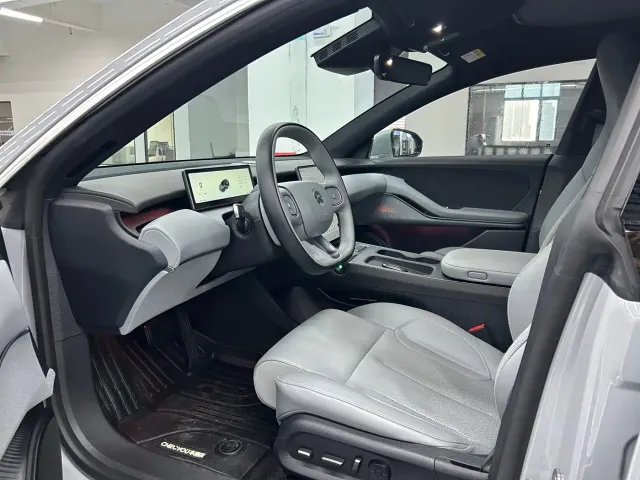Nio ET5 Touring — Фото автомобиля 4