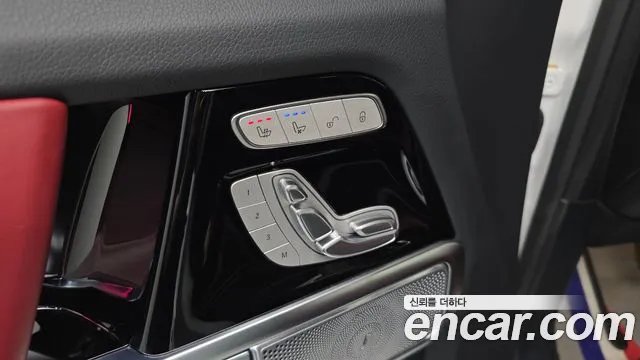 Mercedes-Benz G-Class — Фото автомобиля 27