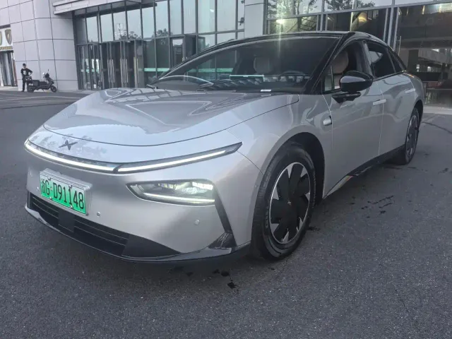 Xpeng P7+ — Фото автомобиля 3