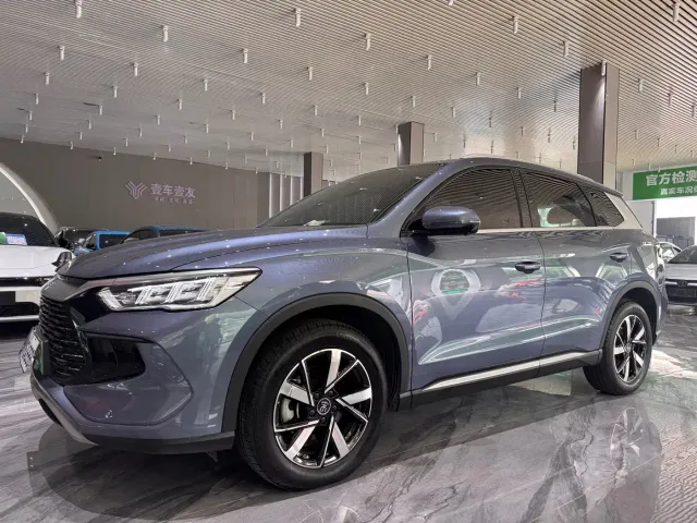 Фотография автомобиля — BYD Song Pro