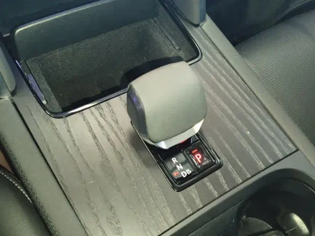 Land Rover Discovery Sport — Фото автомобиля 13