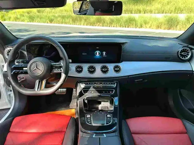 Mercedes-Benz E-Class — Фото автомобиля 6