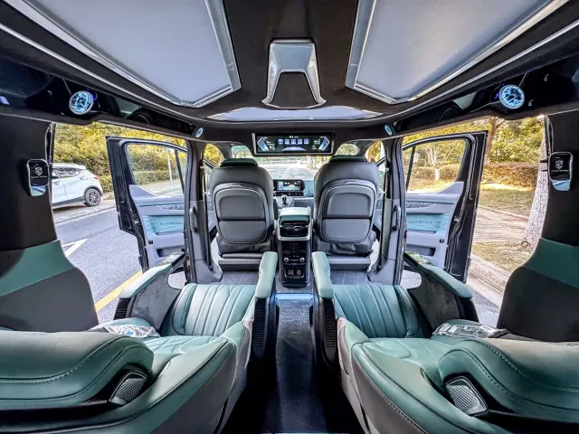 Ford Tourneo — Фото автомобиля 13