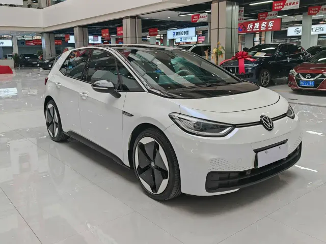 Volkswagen ID.3 — Фото автомобиля 3