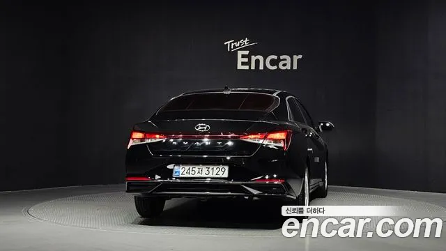 Hyundai Avante CN7 — Фото автомобиля 4